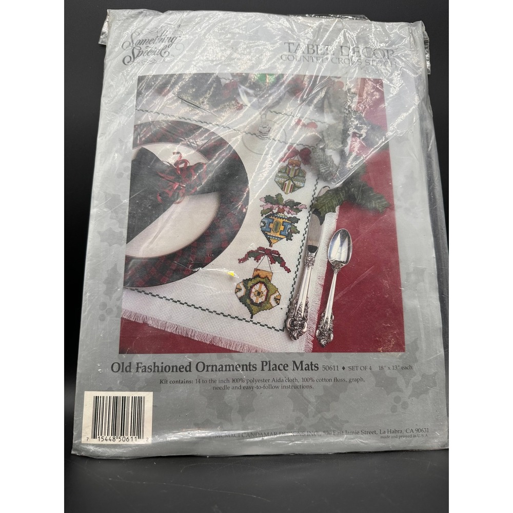 Something Special Old Fashioned Ornaments Place Mats Cross Stitch Kit 1991